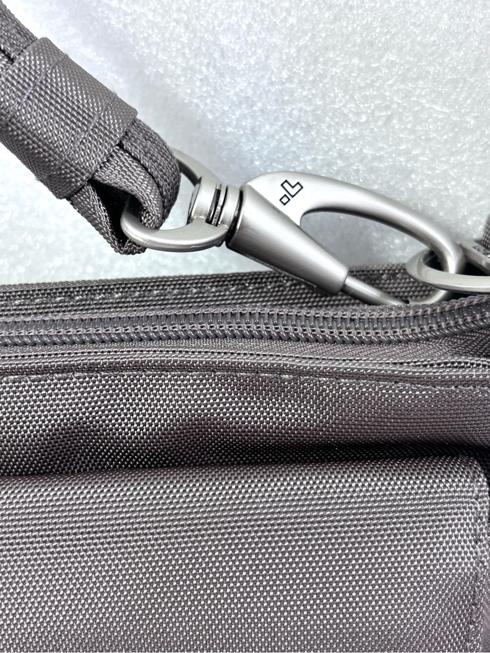 Travelon Anti-Theft Classic Muni Shoulder Bag. Hazelnut. - Picture 11 of 16